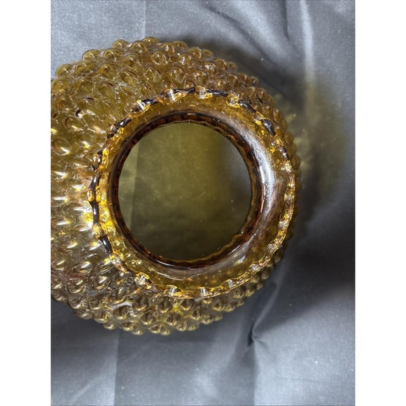 VINTAGE AMBER GLASS DIAMOND QUILTED EMBOSSED SHADE 10" FITTER MID CENTURY - Picture 4 of 6